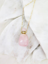 Load image into Gallery viewer, Crystal Vial Essential Oil Necklace