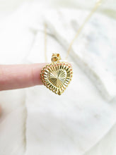 Load image into Gallery viewer, Gold Heart Medal Necklace
