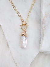 Load image into Gallery viewer, Pearl Paperclip Chain Necklace
