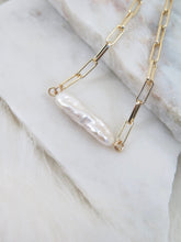 Load image into Gallery viewer, Long Pearl Paperclip Chain Necklace
