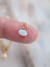 Load image into Gallery viewer, Tiny Opal necklace

